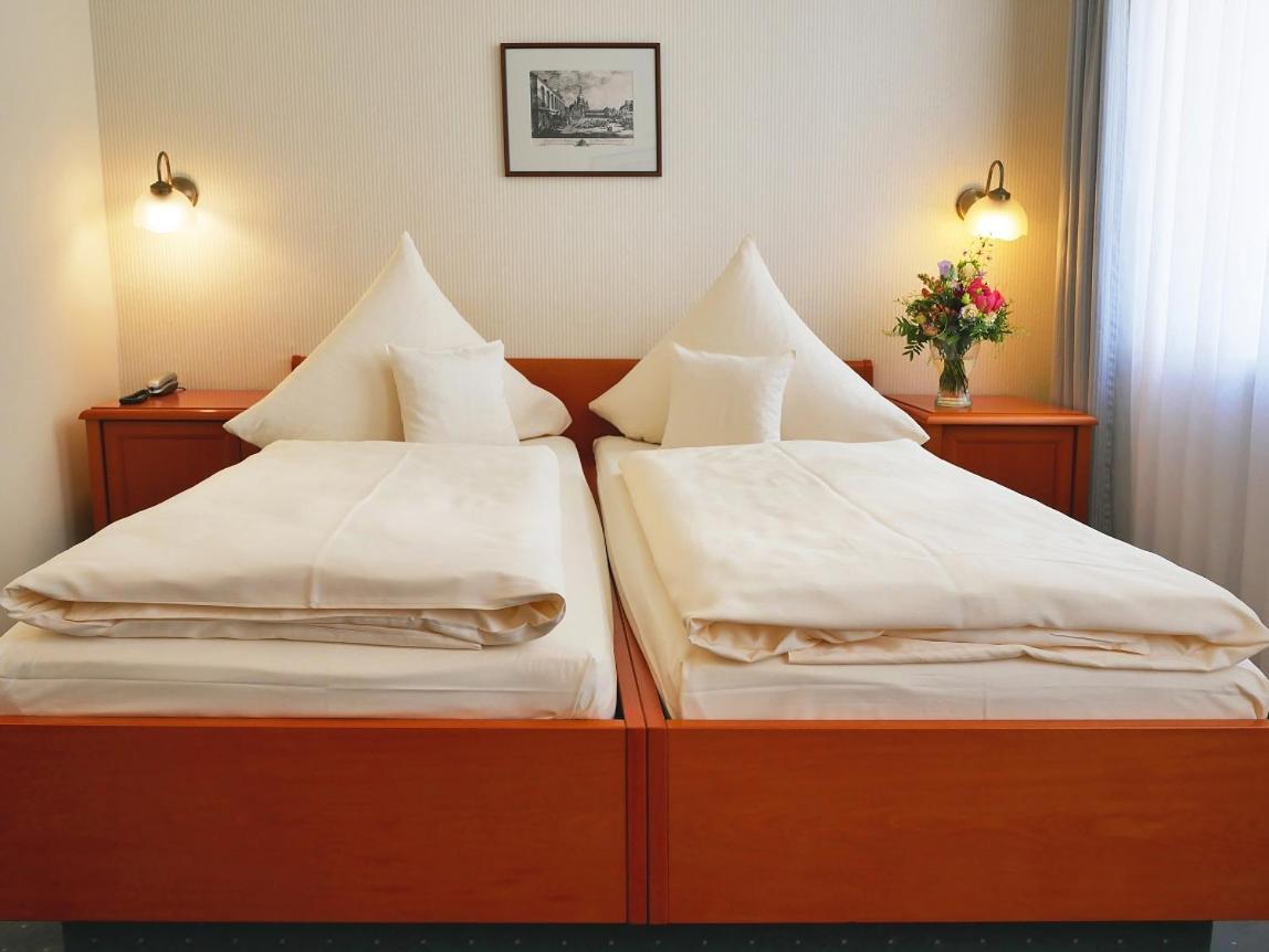 Hotel Martha Dresden Bagian luar foto