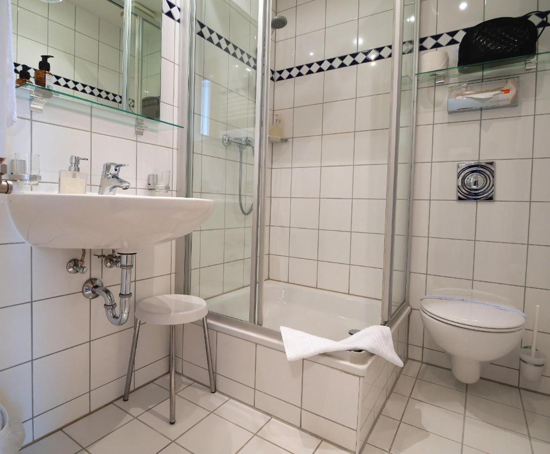 Hotel Martha Dresden Bagian luar foto