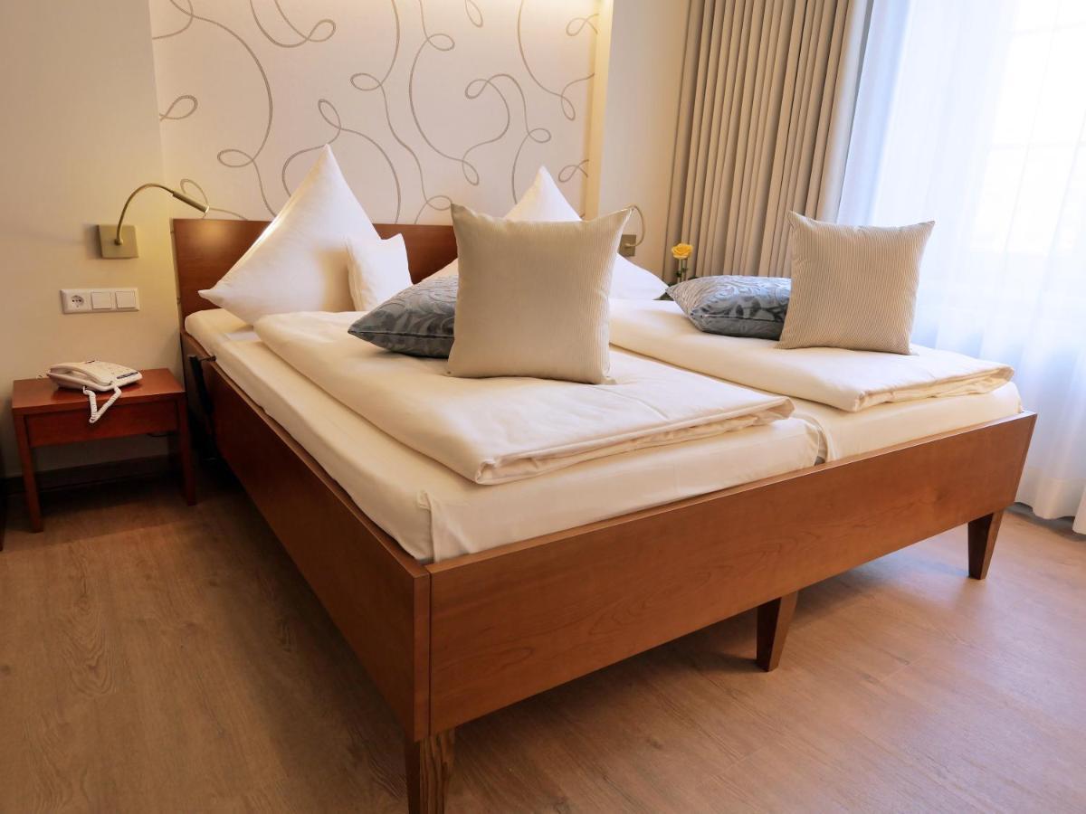 Hotel Martha Dresden Bagian luar foto