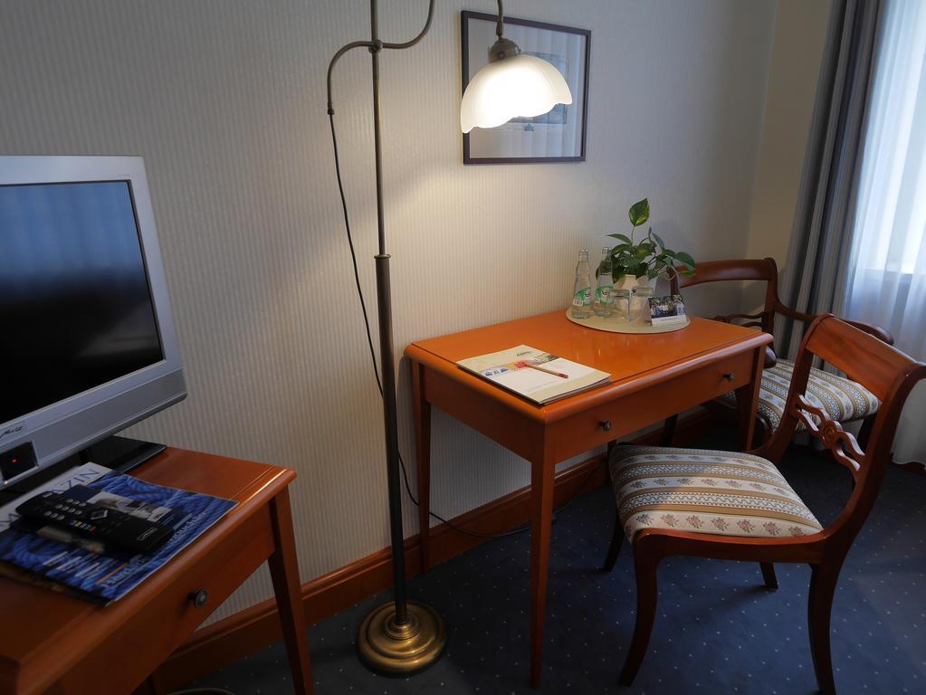 Hotel Martha Dresden Bagian luar foto